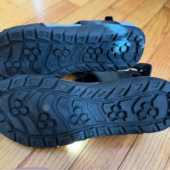 2/$20   St. John's Bay Men's Sandals - Picture 4 of 5